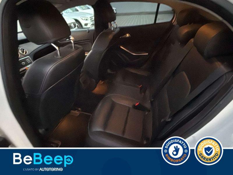 Mercedes-Benz GLA 180 SPORT AUTO