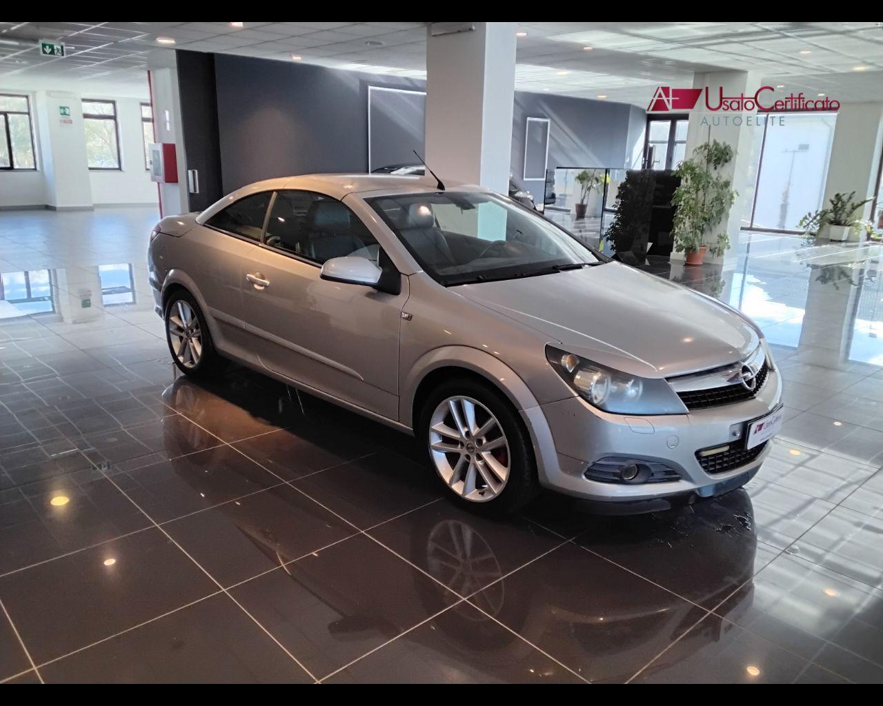 OPEL Astra TwinTop 1.6 16V Twinport Cosmo