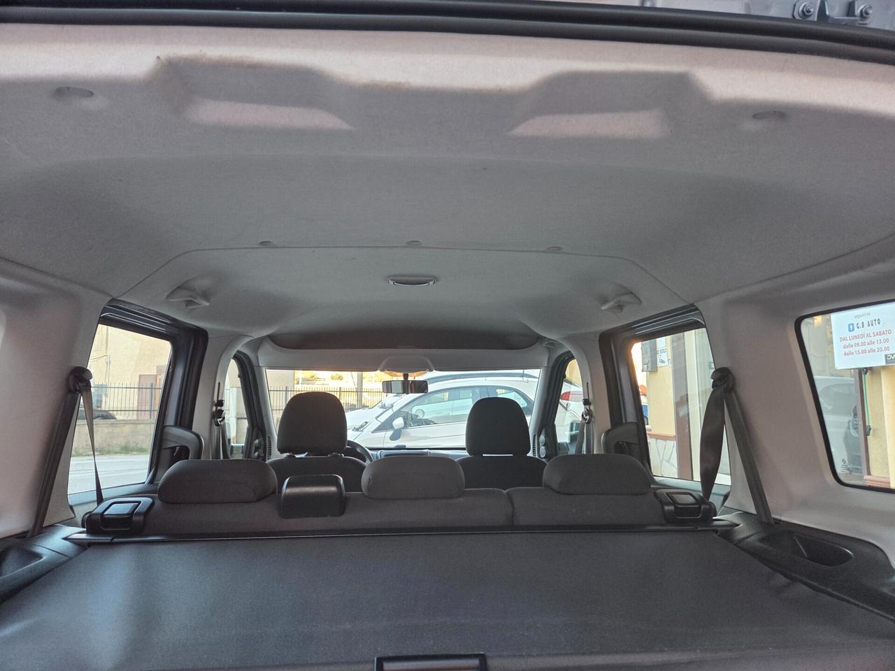 FIAT DOBLO 1.6 DIESEL 5 POSTI ANNO 2013 KM CERTIFICATI