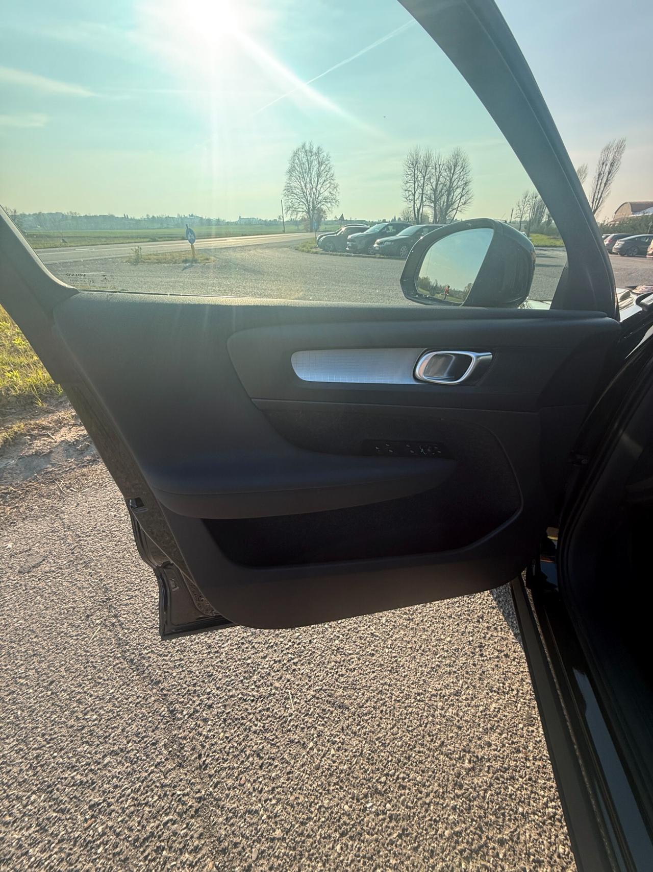 Volvo XC40 T2 Momentum Pro N1 UNICOPROPRIETARIO