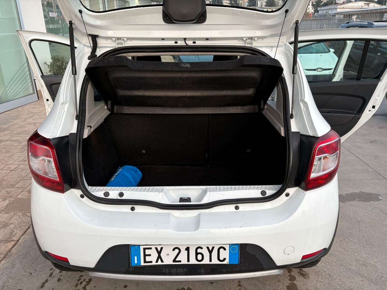 Dacia Sandero 1.5 dCi 8V 75CV Start&Stop Lauréate