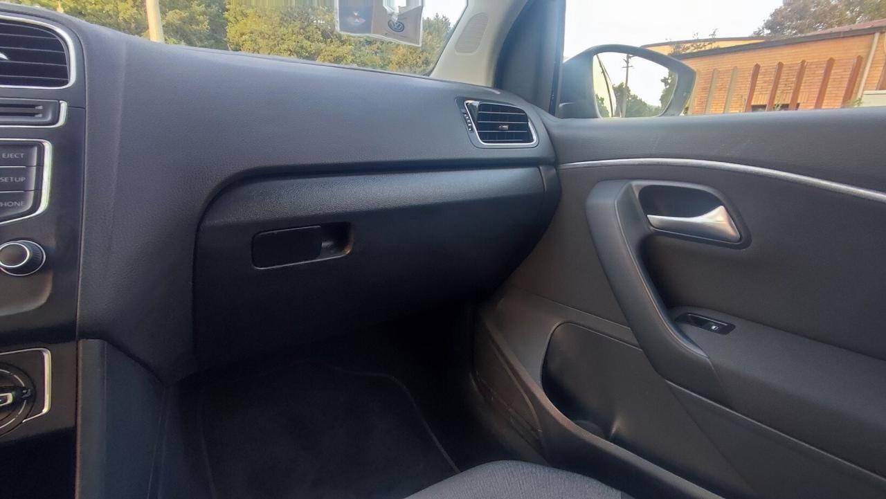 VOLKSWAGEN POLO 1.4 TDI CONFORTLINE 75 CV