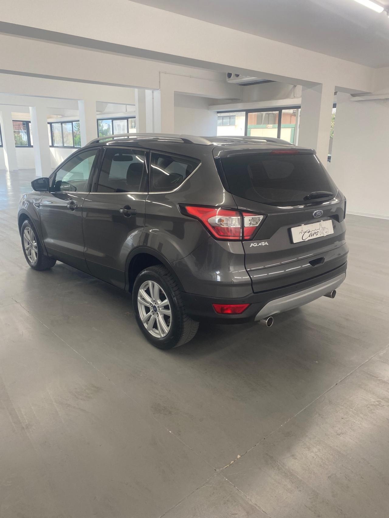Ford Kuga 1.5 TDCI 120 CV S&S 2WD Powershift ST-Line