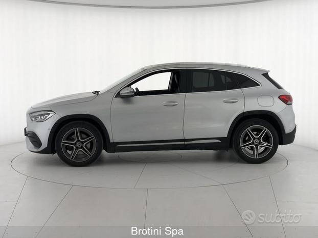 Mercedes-Benz GLA 200 d Automatic Business