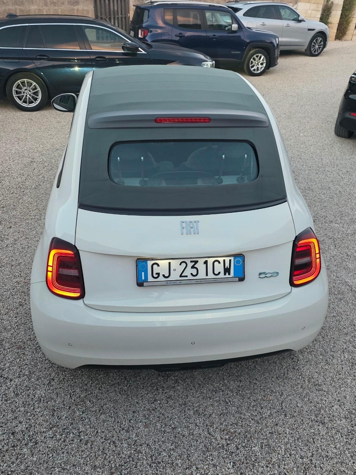 Fiat 500 500e Cabrio 42 kWh Icon