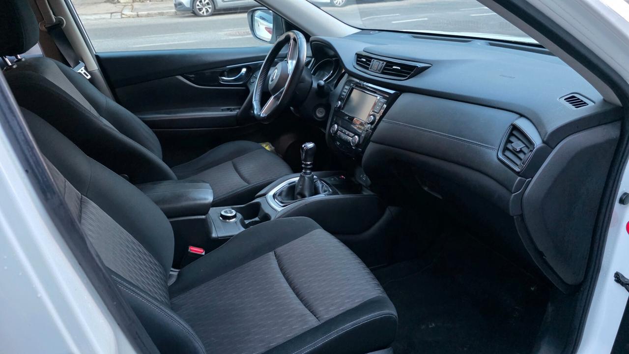 Nissan X-Trail dCi 150 4WD Business