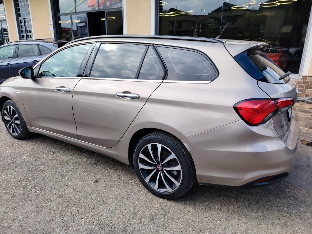 Fiat Tipo 1.6 Mjt S&S SW Lounge