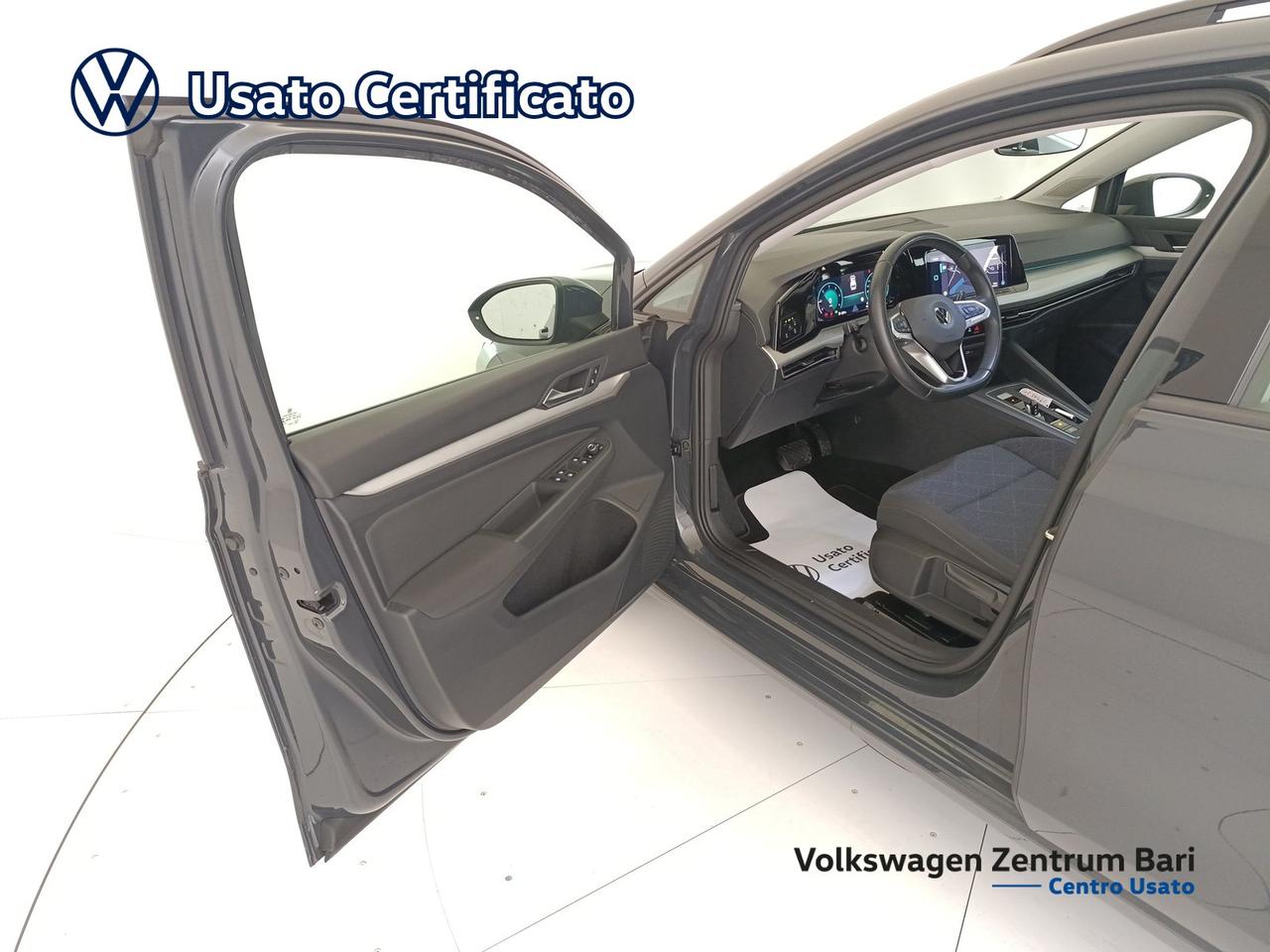 Volkswagen Golf variant 2.0 tdi life 150cv dsg