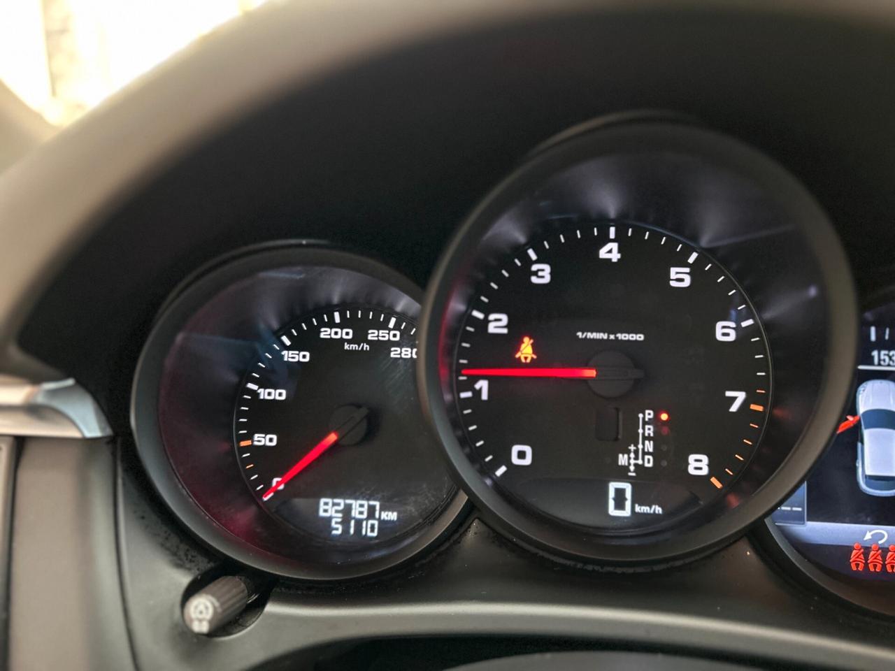 Porsche Macan 2.0 245cv pdk-Dettagli in Descrizione