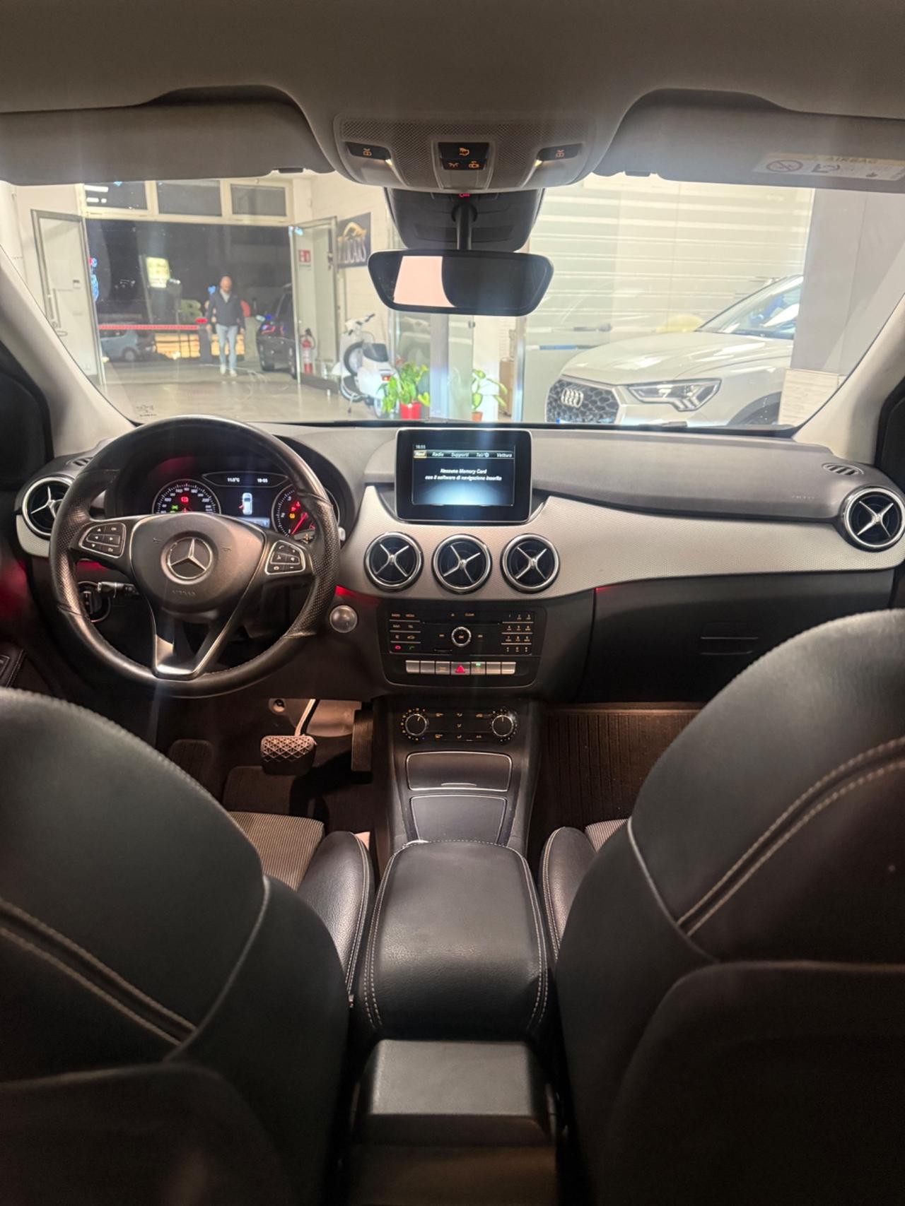 Mercedes-benz B 200 d Automatic 4Matic Premium