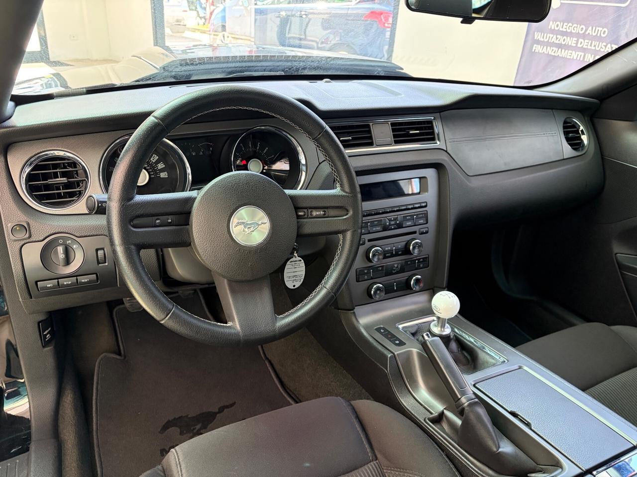 Ford Mustang Ford Mustang 3.7 V6 305Cv