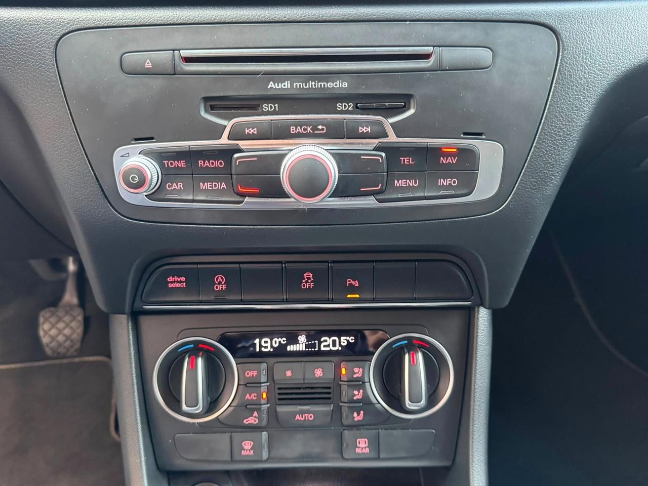 AUDI Q3 20 TDI 150 CV. E6 S-LINE FULL