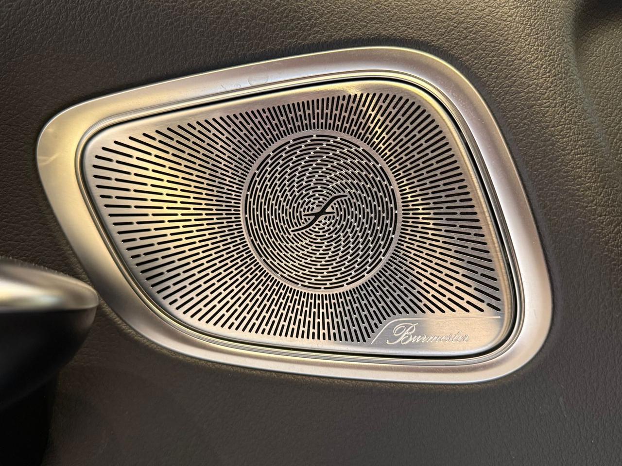 Mercedes-Benz GLC 220 AMG Line Premium Plus #8015