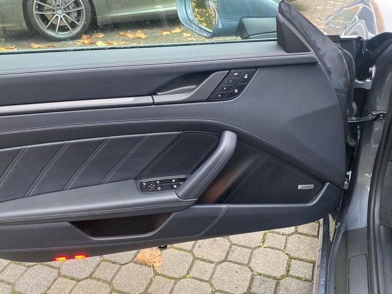 Porsche 911 911 Targa 4 GTS 541 CV (992.2)