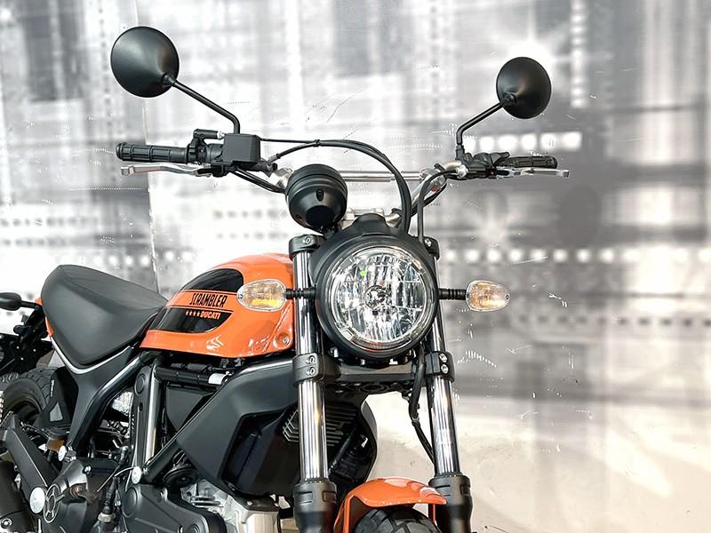 Ducati Scrambler Sixty2 400