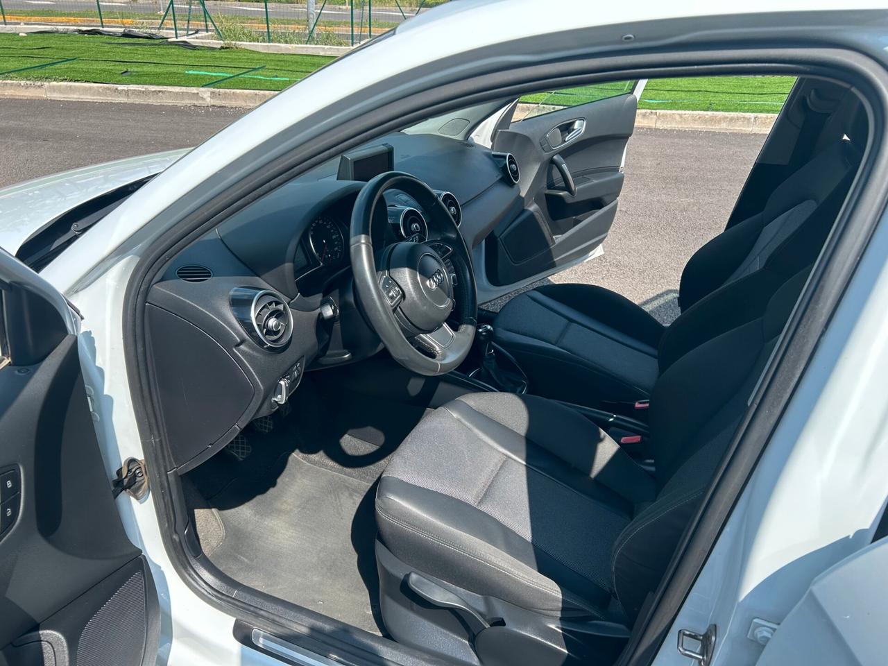 Audi A1 1.2 TFSI Ambition unico proprietario Sportback ok neopatentati 5 porte