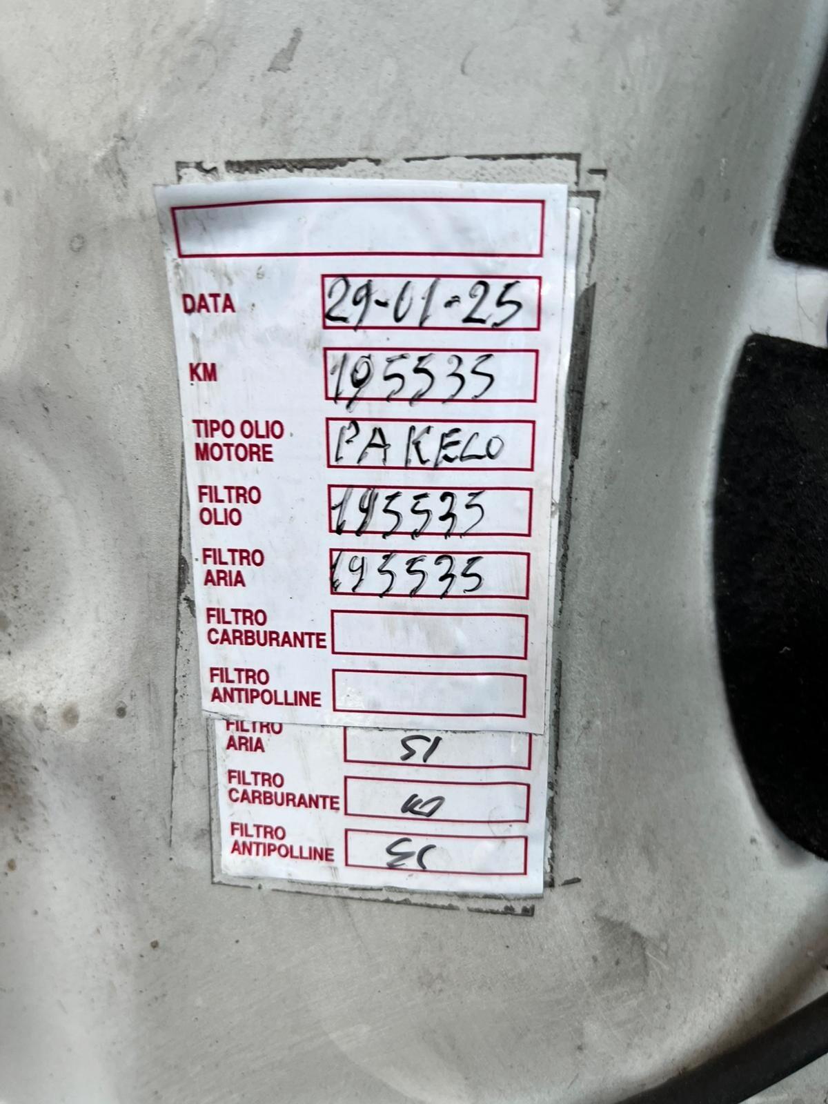 Peugeot 2008 1.6 e-HDi 92 CV Stop&Start URBAN CROSS