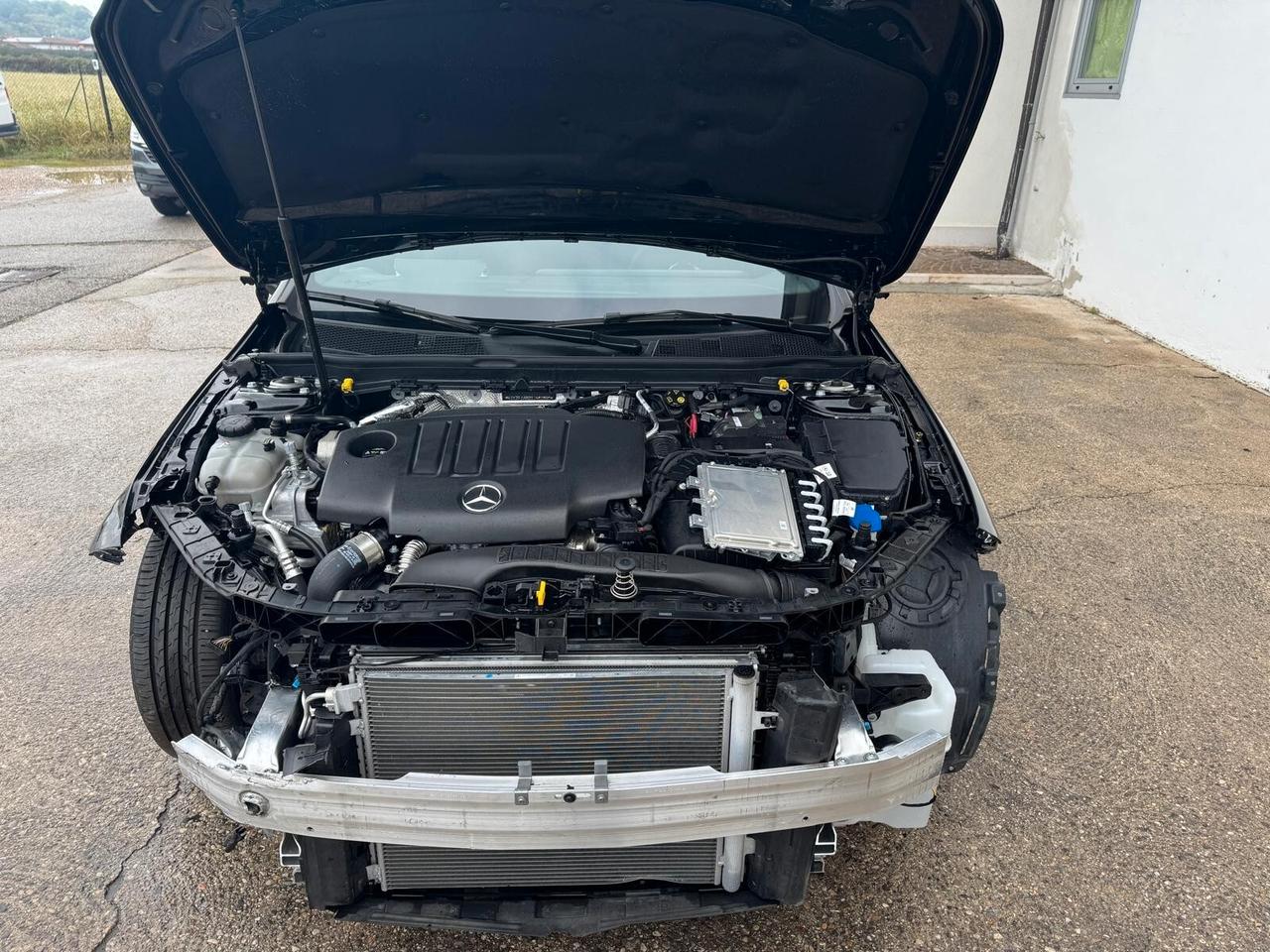 Mercedes-Benz A 180 d Business auto INCIDENTATA