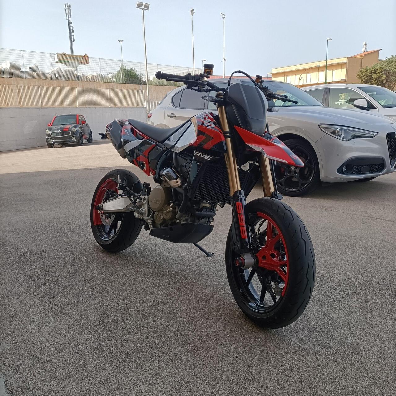 Ducati Hypermotard 698 Mono Rve