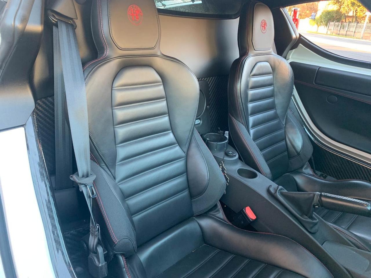 Alfa Romeo 4C 1750 TBi carbon