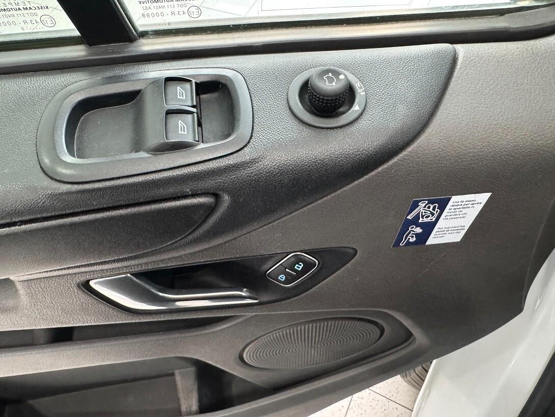 Custom 2.0td 130cv GOMMATO TAGLIANDATO CERTIFICATO