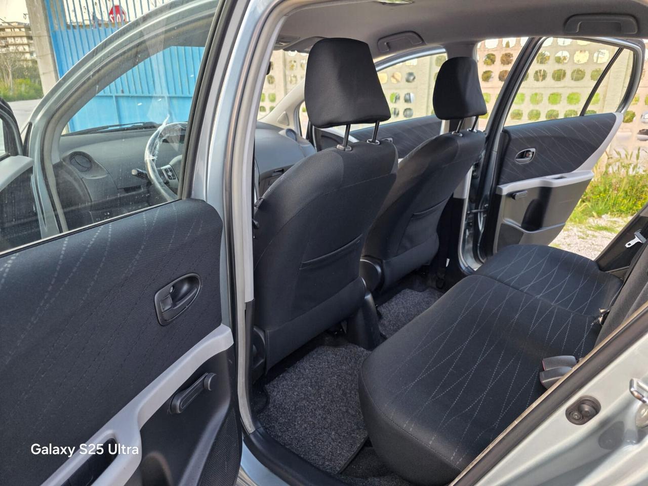 Toyota Yaris 1.0 5 porte Sol