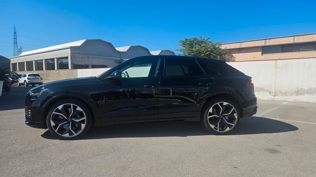 Audi RS Q8 4.0 mhev quattro tiptronic