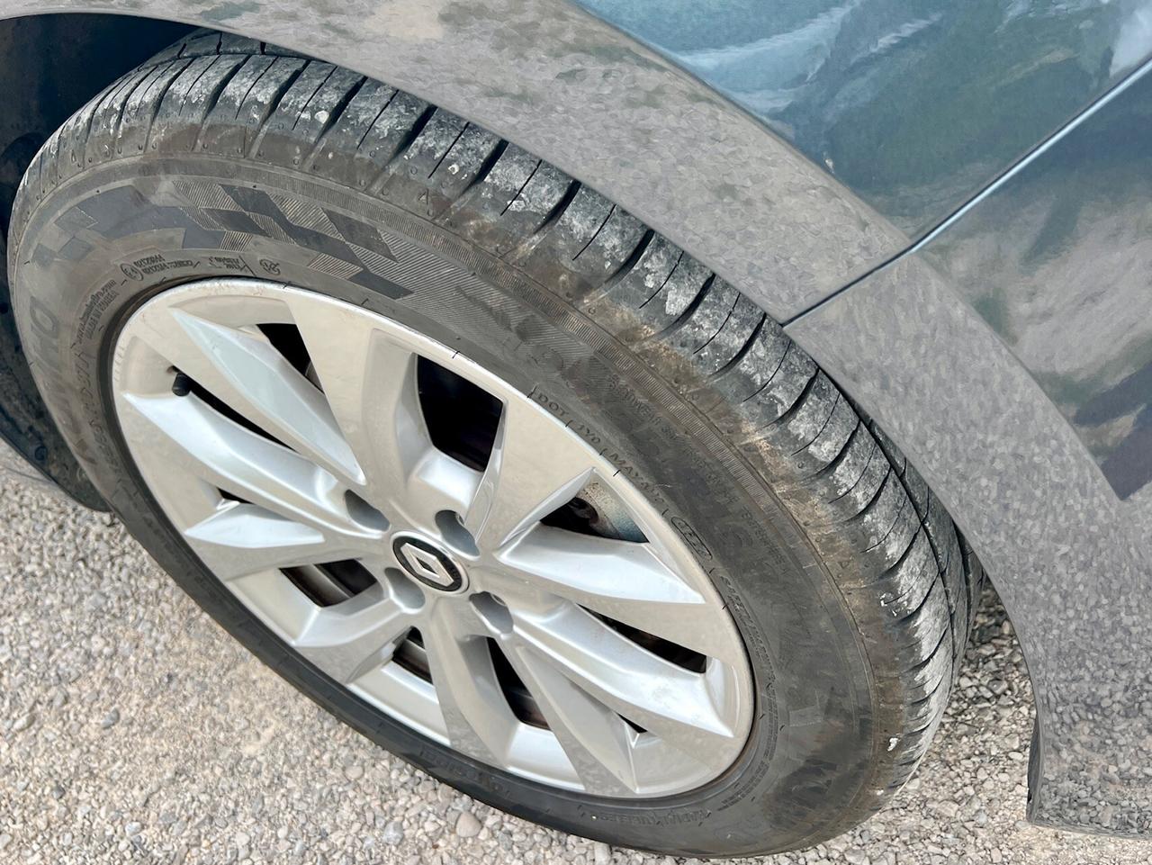 Renault Clio Full Hybrid E-Tech 140 Intens