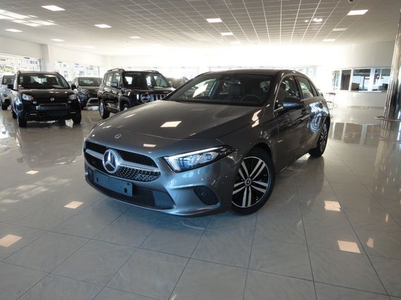 Mercedes-benz A 180 d C. Aut. Tech 'Sportiva' NAVY - TERMINALI DI SCARICO A VISTA