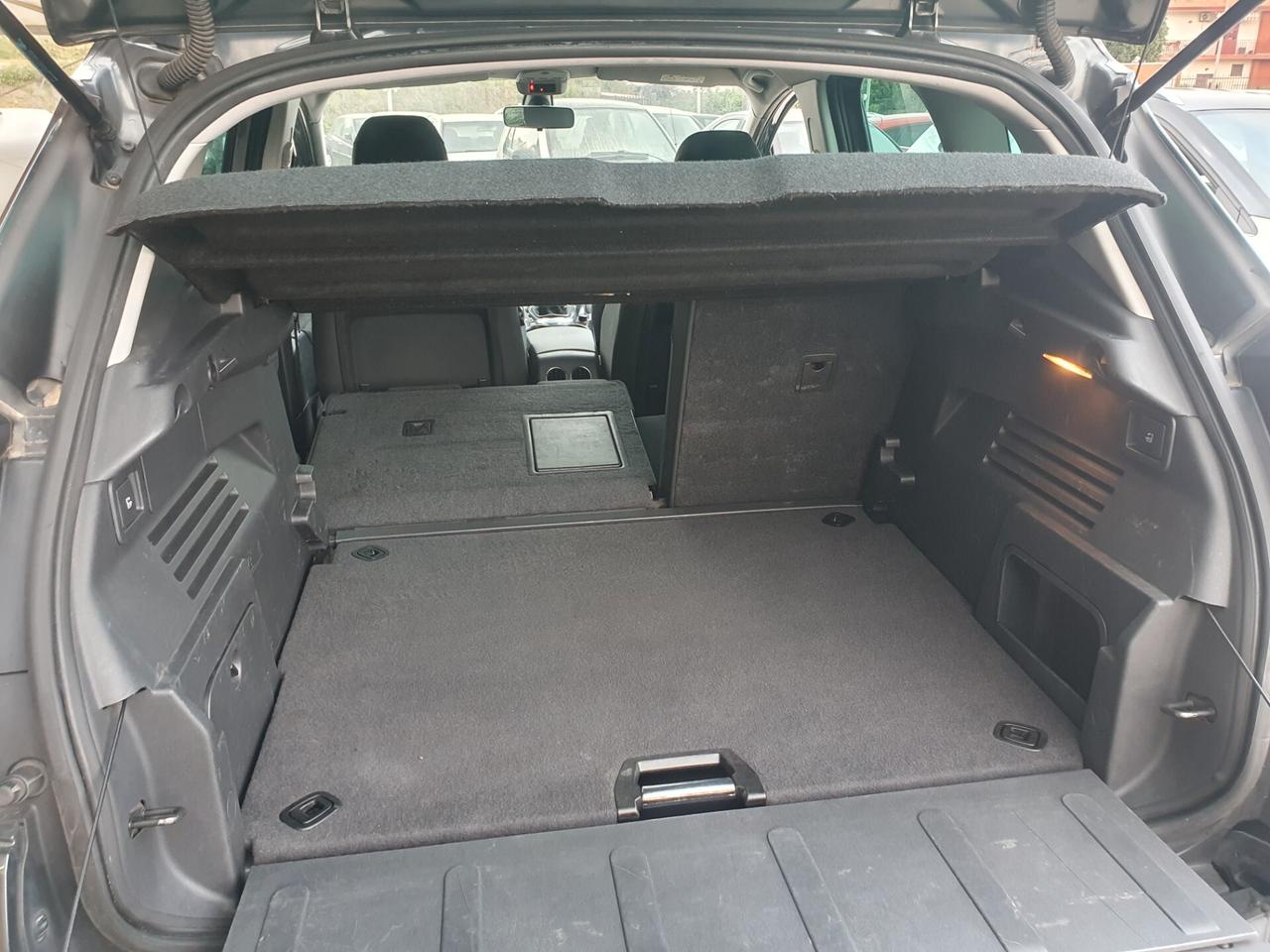 Peugeot 3008 1.6 HDi 115CV Business