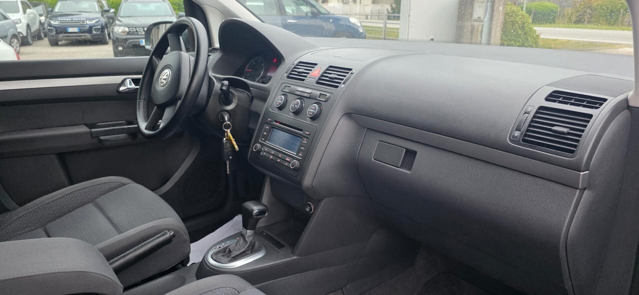 Volkswagen Touran 1.9 Diesel Cambio Automatico Neopatentati