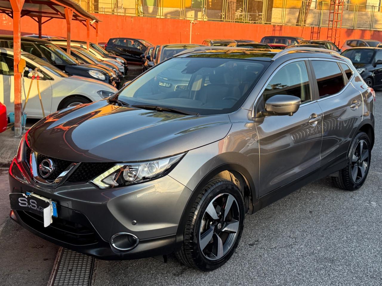 Qashqai 1.5 dCi Tekna-unipro( 58 mila km )-rate-garanzia