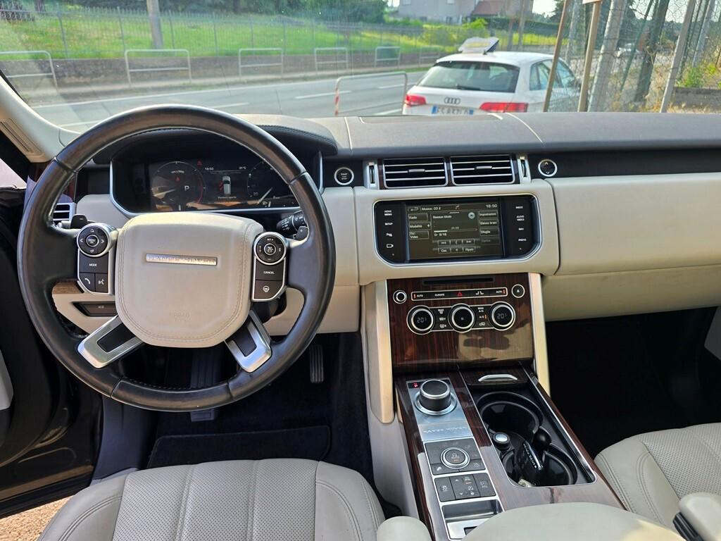 Land Rover Range Rover 4.4 SDV8 VOGUE