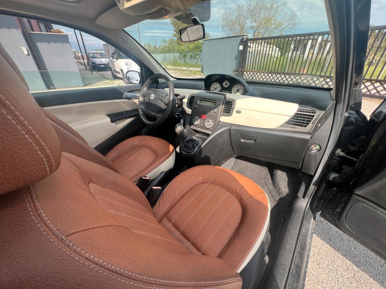 Lancia Ypsilon 1.3 Multijet - Tetto apribile e Pelle Frau