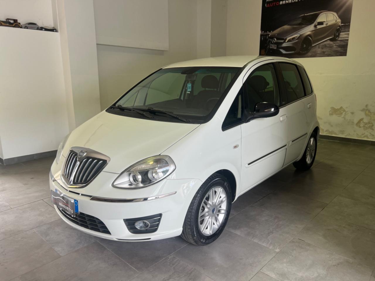 Lancia MUSA 1.4 16V Platinum 2011