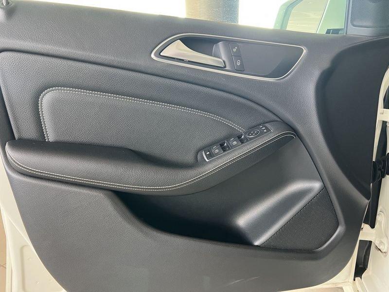 Mercedes-Benz Classe B B 180 d Sport Next Edition