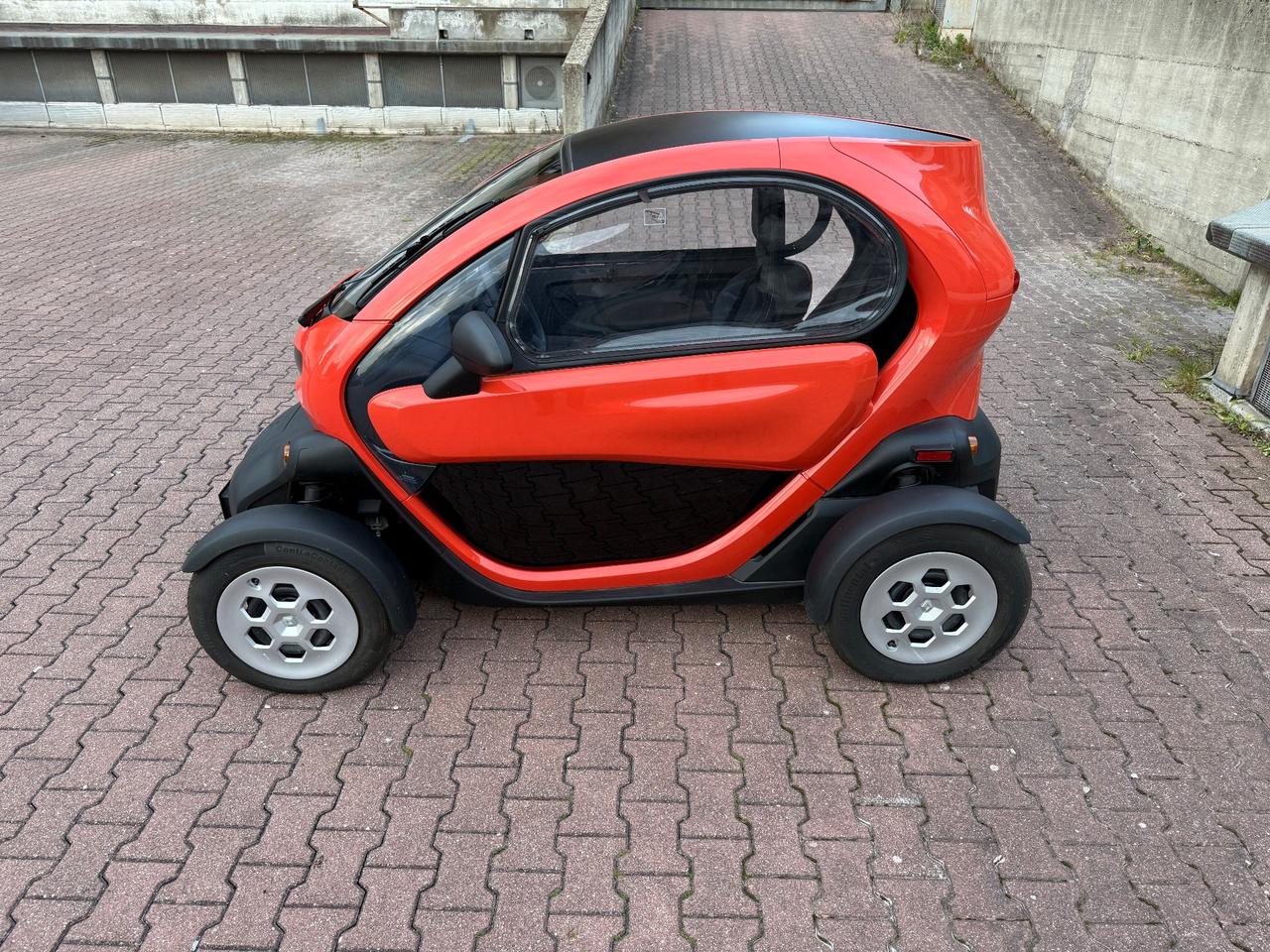 Renault Twizy 45 PARI AL NUOVO - SOLO 129 KM!!!