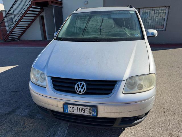 VOLKSWAGEN Touran 7posti 2.0 16V TDI Highline motore da fare