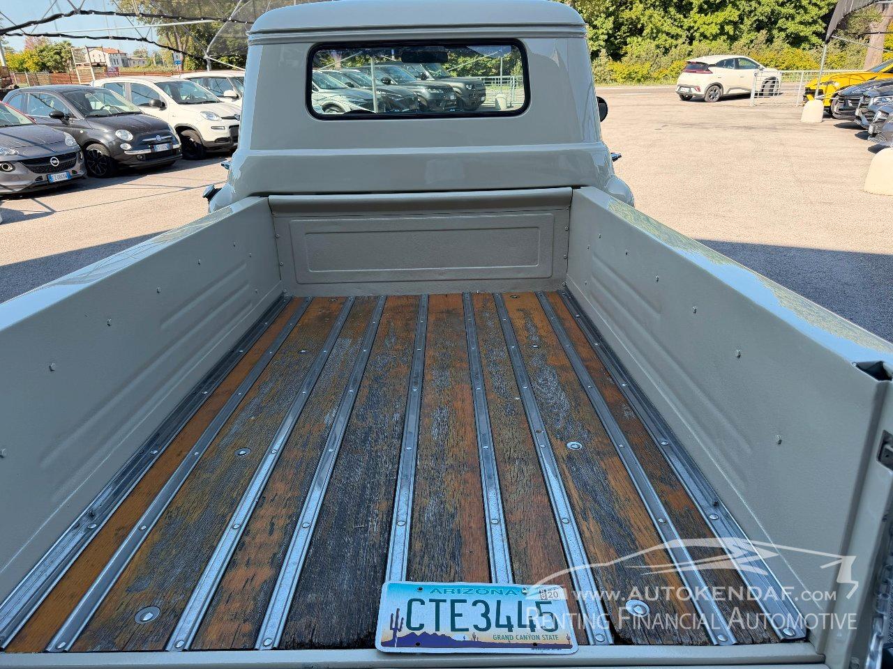 Chevrolet 3100 3100 Task Force Restaurato - Autocarro