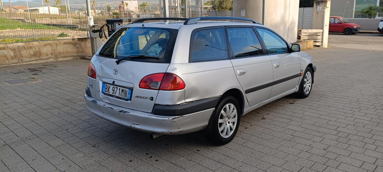 Toyota Avensis 2.0 Tdi D-4D cat Sol