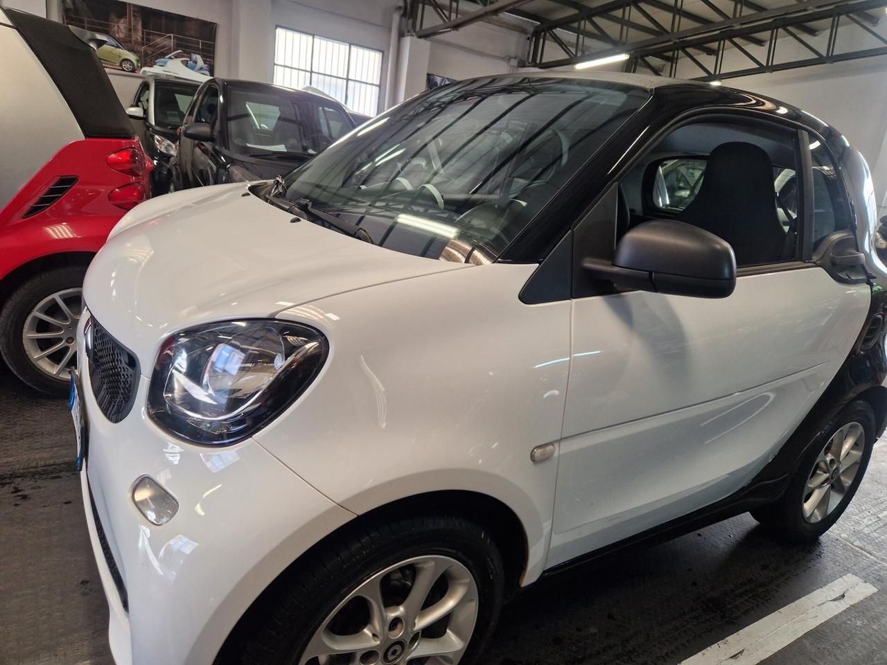 Smart automatica solo 46000km 2017 garanzia