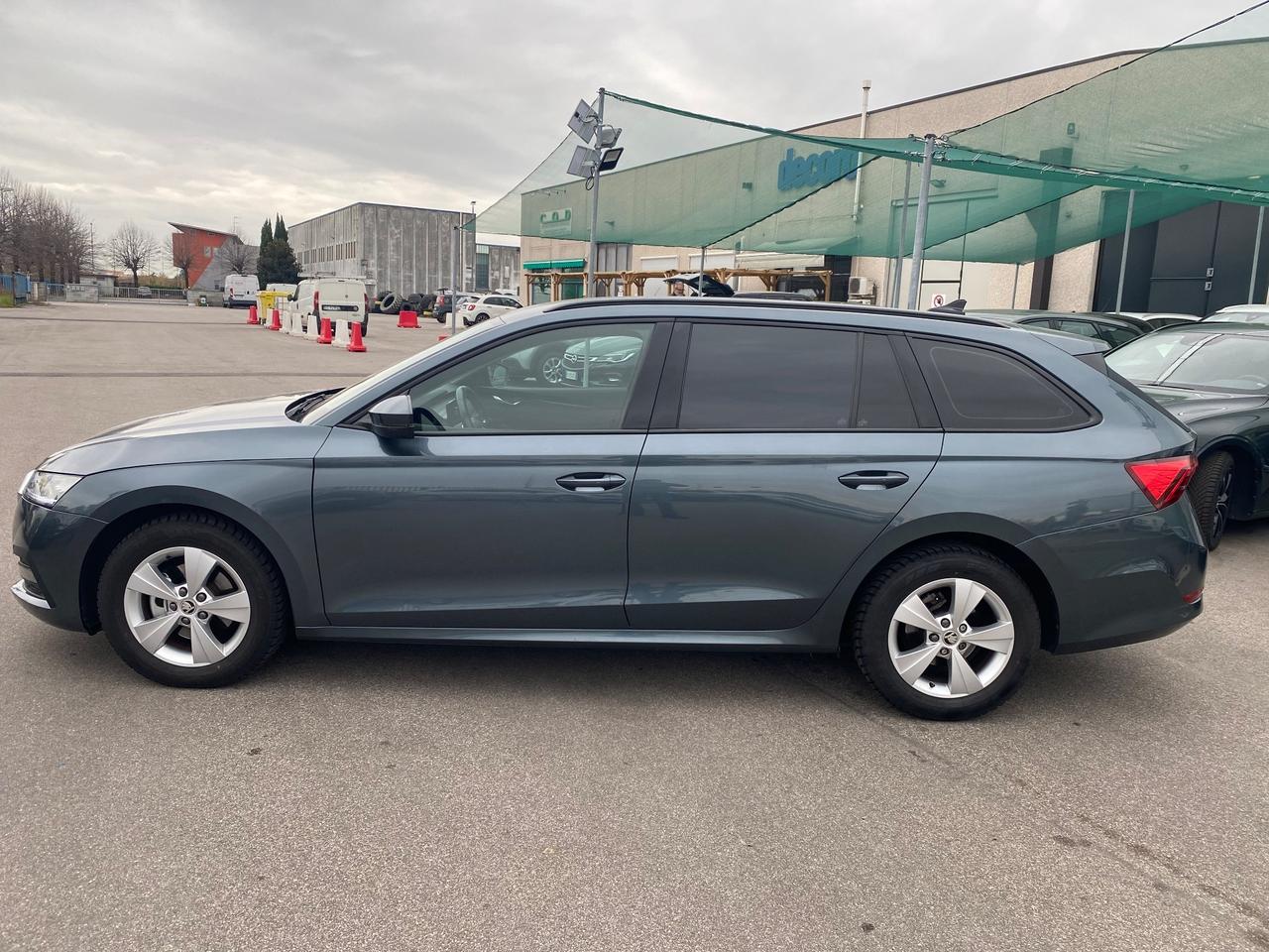 Skoda Octavia S.W 2.0 150 CV DSG Executive Garantita