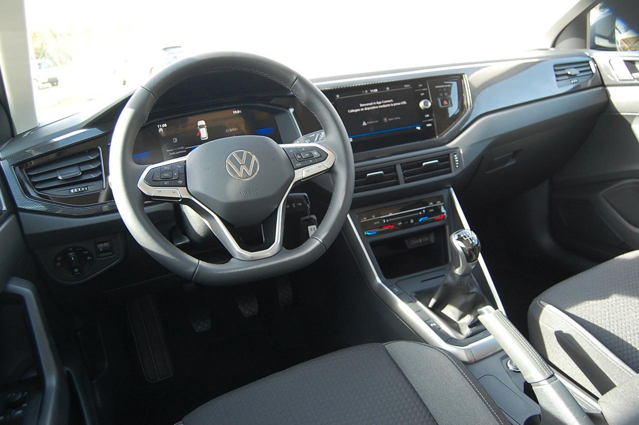 Volkswagen Polo 1.0 LIFE EVO 80CV Noleggio breve termine