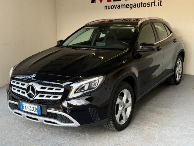 MERCEDES-BENZ GLA 200 d Automatic 4Matic Sport