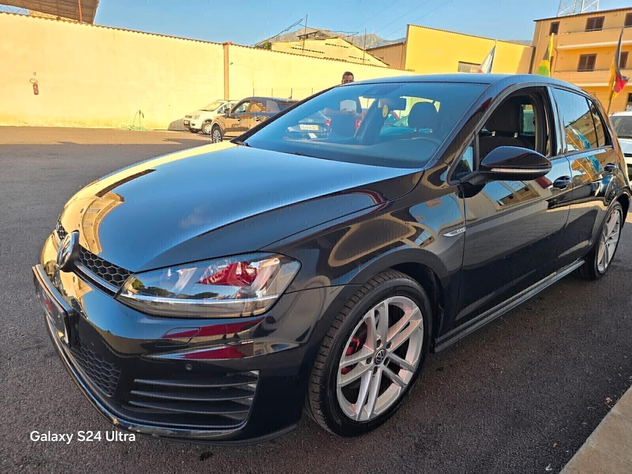 Volkswagen Golf GTD 2.0 TDI CV184 SPORT