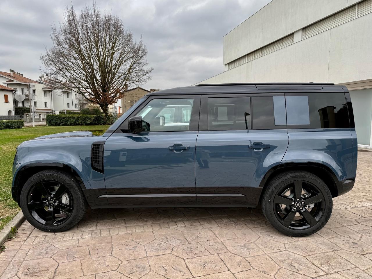 Land Rover Defender 300 CV - SUBENTRO LEASING