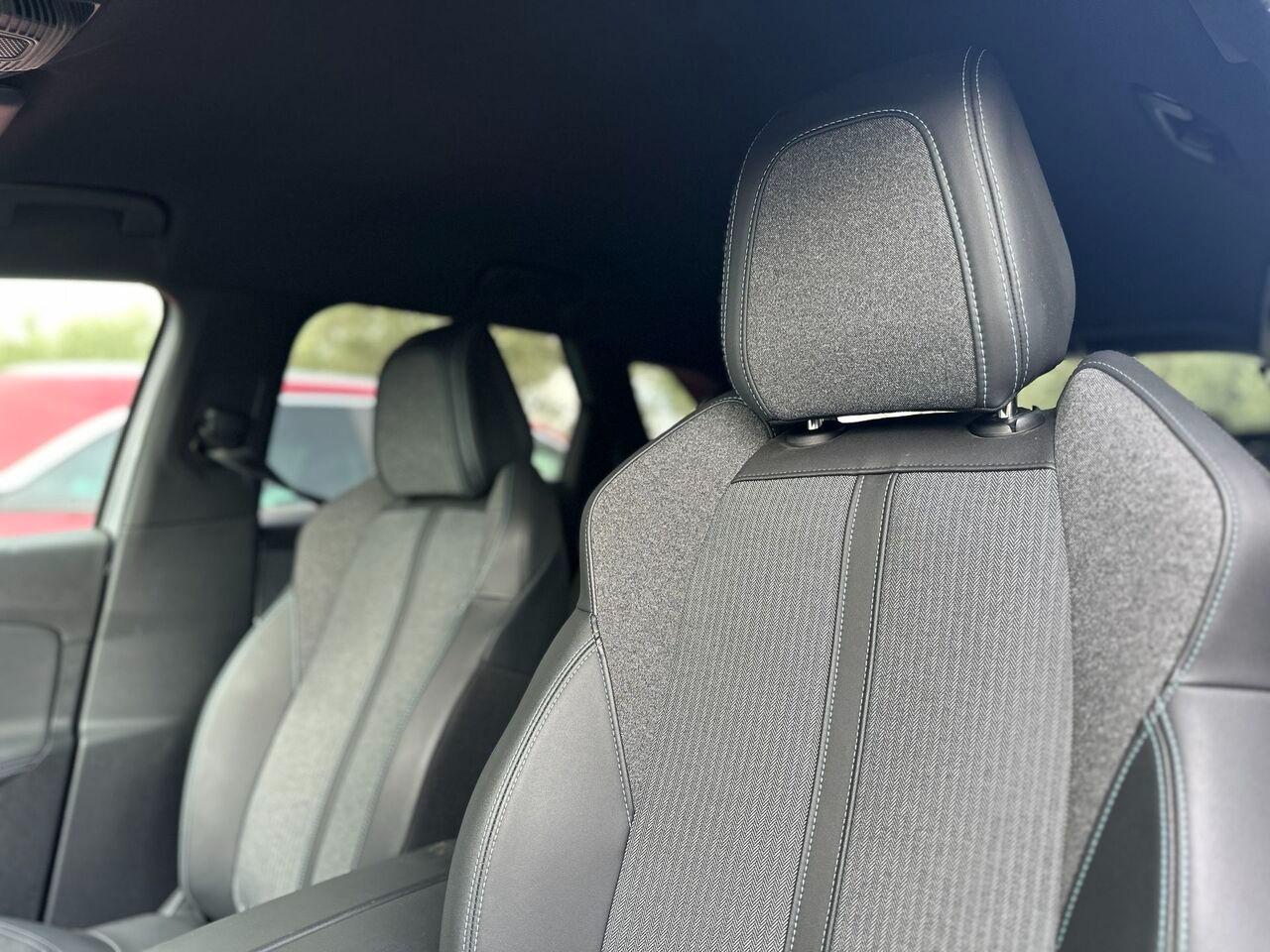 PEUGEOT 3008 II 2021 - 3008 1.2 puretech t Allure Pack s&s 130cv