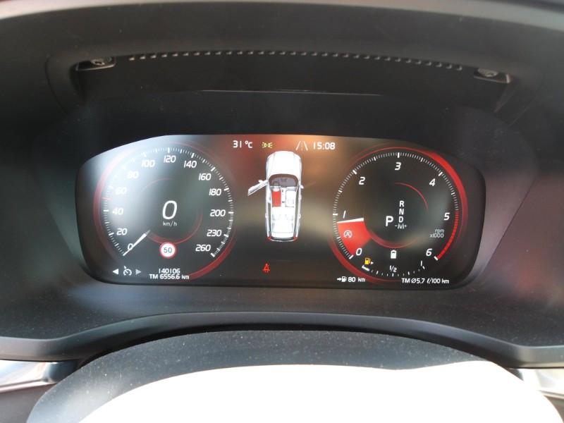 Volvo V60 2.0 b4 Momentum Business Pro auto