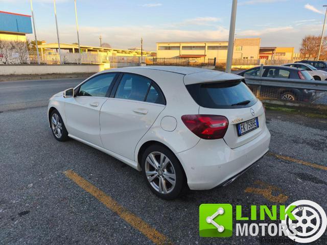 MERCEDES-BENZ A 200 d Automatic Premium