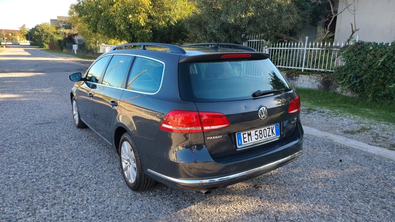 Volkswagen Passat Var. 1.6 TDI BlueMotion Tech. NAVIPLUS